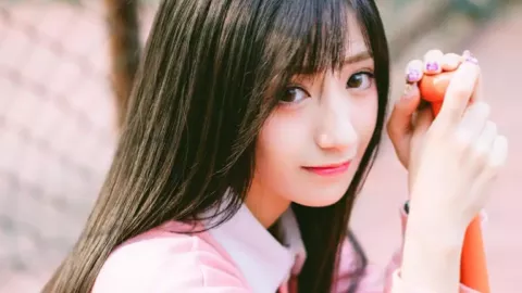 美院硕士摆摊卖包子